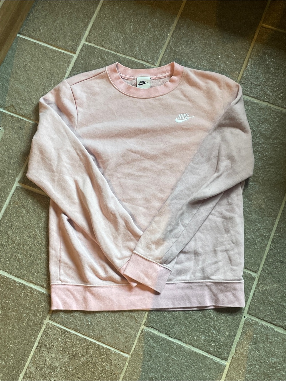 Nike Women's Light Pink Crewneck Sweatshirt